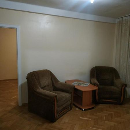 Дворец Украина Двухкомнатная Киев Екстериор снимка